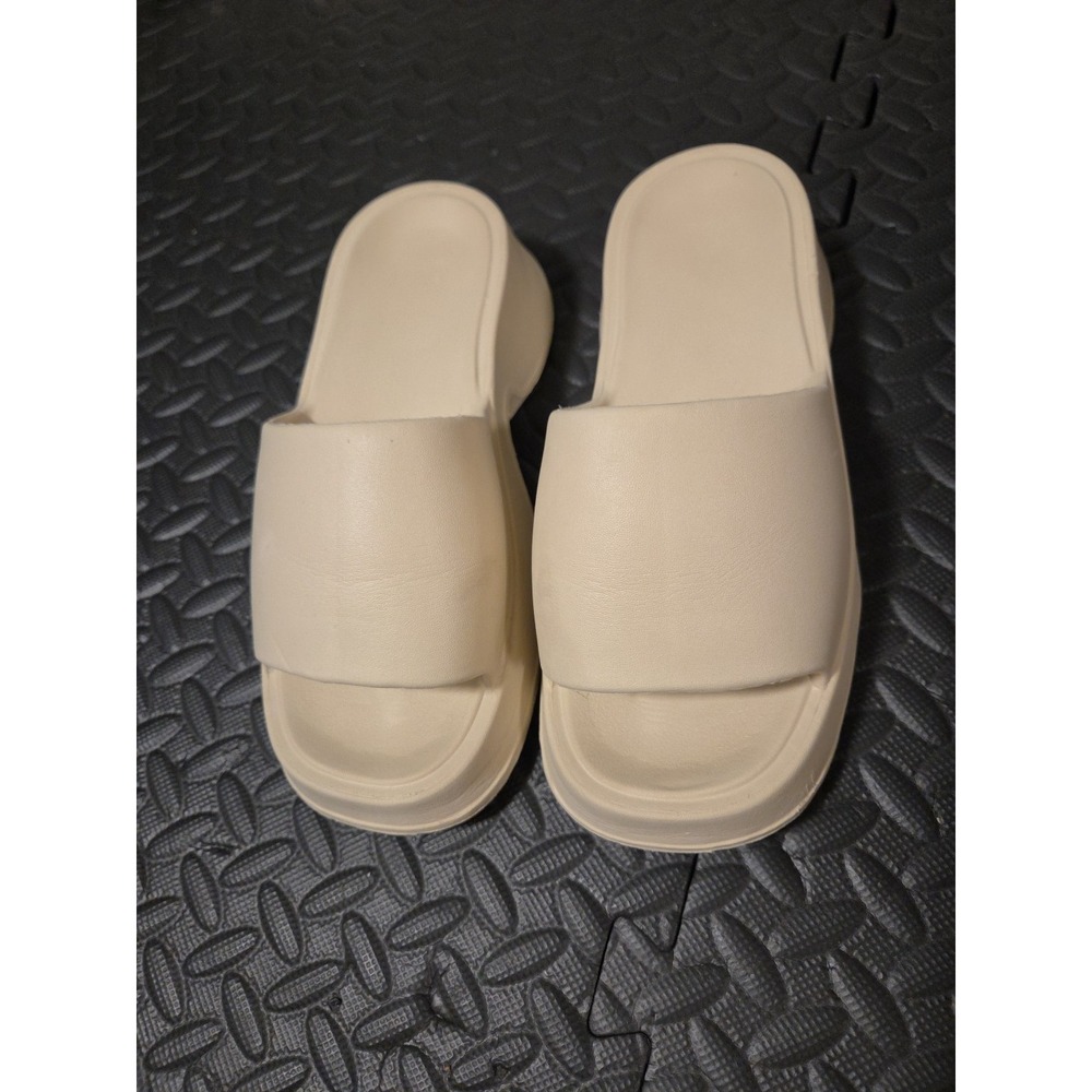 Kauai Beige Sandals Slides